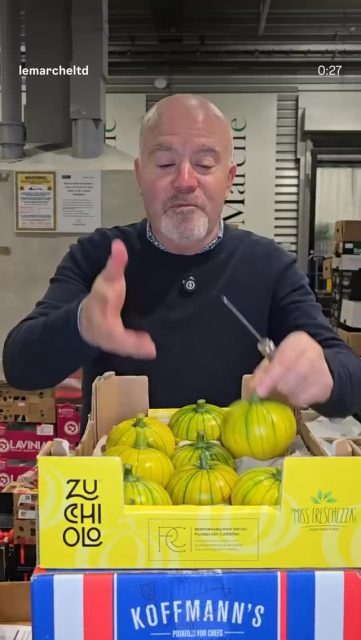 Thank you @lemarcheltd for your spectacular presentation of #Zucchiolo, an interior cut full of color and perfect for eating fresh like an apple.